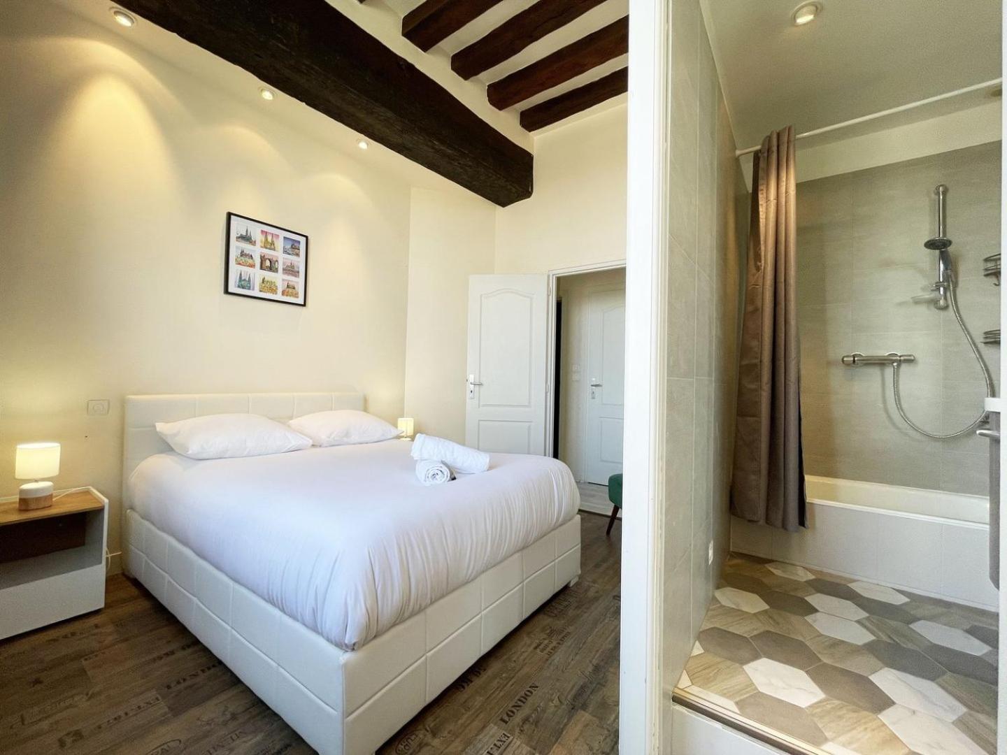 Apartament L'Horizon - Entree Independante - Parking Chartres Zewnętrze zdjęcie